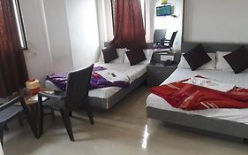 Hotel Atithi Palace Udaipur 2*
